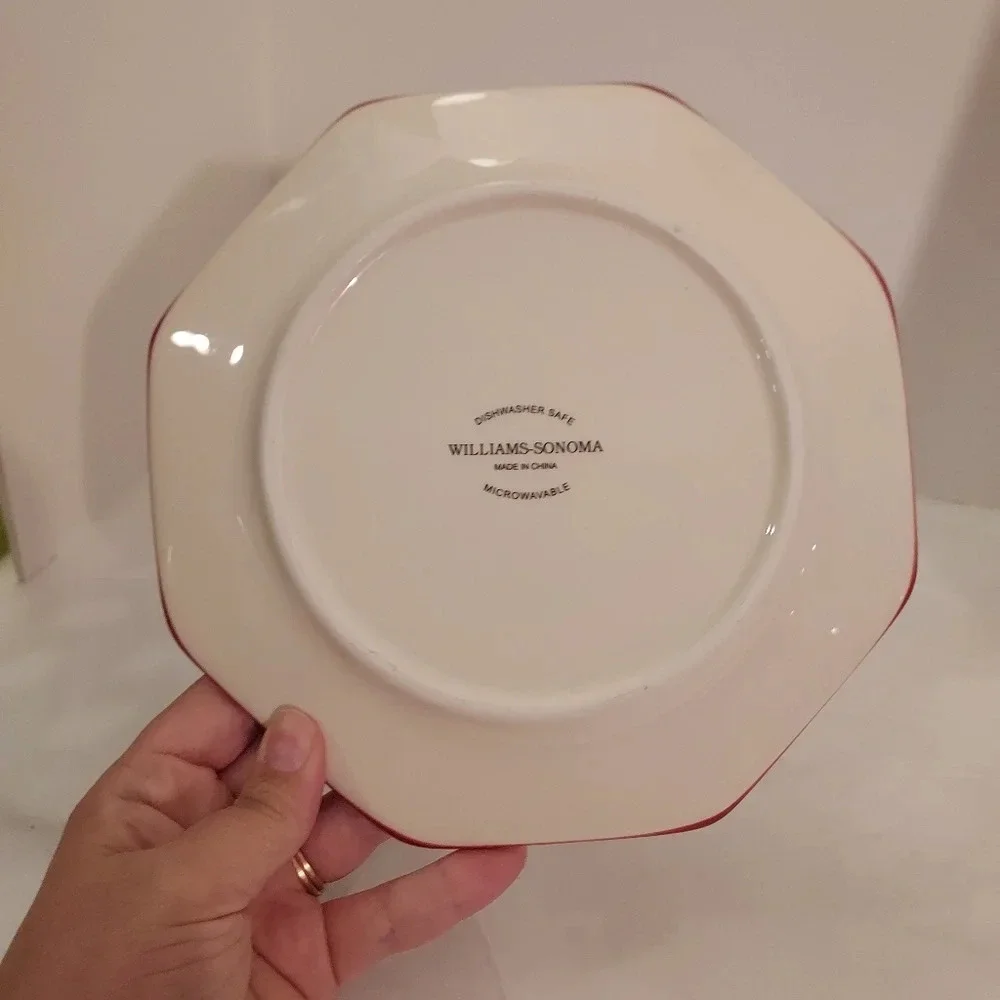 Williams-Sonoma Set of Four Gingerbread Chef Dessert Plates - 7.75 inch Diameter